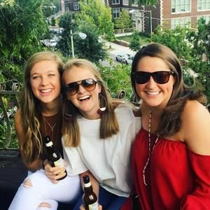 Meet your Posher, Paige